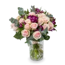 Kytice růží a alstromérií